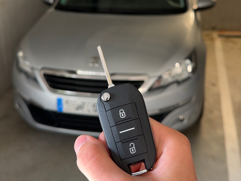 reproduction-cle-centralise-peugeot-308-a-domicile-nantes